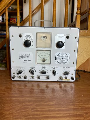 Hickok Model 695 Television-FM Alignment Signal Generator