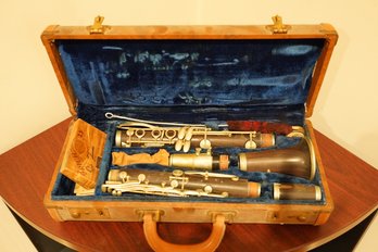 Vintage Emily Lyon Clarinet And Box Of Reeds In Velvet Lined Case