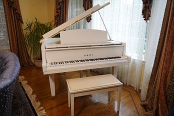 A Maste Piece! Yamaha White Baby Grand Piano GH1B Made In Hamamatsu Japan 1988-
