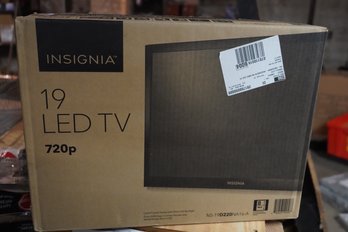 Brand New In Box INSIGNIA 19' LED TV 720P