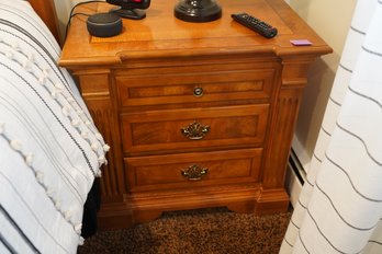 Solid Wood 3 Drawers Nightstand