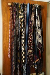 Large Mixed Brand Tie Lot