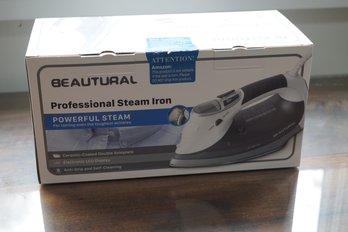 BEAUTURAL Professional Steam Iron (Used)