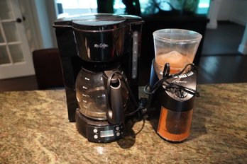 Coffee Lover! Lot Of Coffee Maker And Grinder