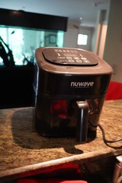 Like New! Nuwave Live Well For Less Air Flyer