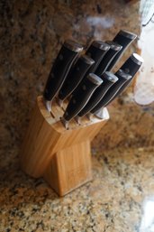 Set Of 9 Wolfgang Puck Kitchen Knives In Butcher Block