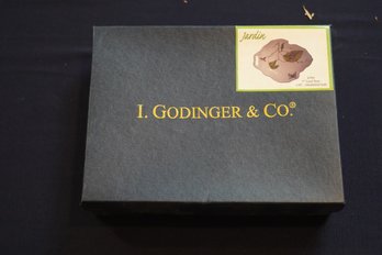 I. Godinger & Co. 7 Inch Leaf Tray In Box