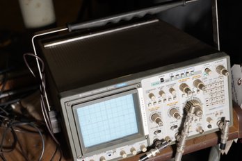 Hitachi Oscilloscope V-1100A