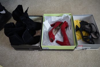 Lot Of 4 Pairs Of Women's Shoes, Size 7-7.5. S2