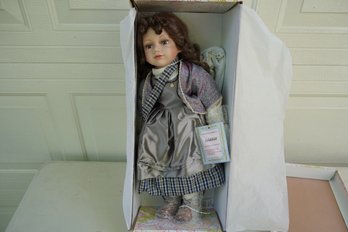 New In Box 'sarah' Ellis Island Collection Porcelain Doll By Copa Judaica, D2