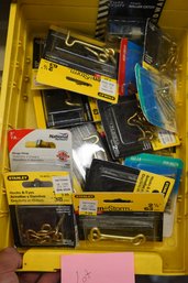 Lot Of Brand New Assorted New Hooks & Eyes (t1)