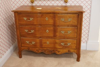 Vintage Ethan Allen French Chest Of Drawers (read Info)