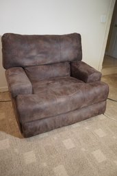 Super Comfy! Oversized Electric Recliner In Working Conditions