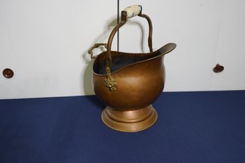 Vintage Copper Ash Coal Scuttle Bucket With Brass Lion's Head