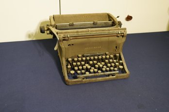 Antique Underwood Type Writer