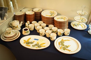 122 Pieces Of Stangl Hand Painted 'golden Blossom' Dishware