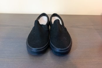 Classic Low Top Black Vans Size 13 (Used)