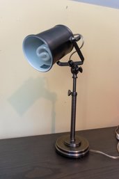 Adjustable Metal Desk Lamp Testing/Working