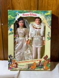 DS- Vintage Walt Disney's Snow White Wedding Prince & Princess Dolls In Box!