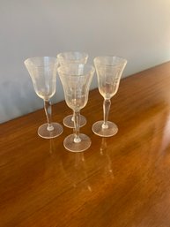 Lot Of 4 Clear Glass Small Wine Glasses With Floral Design