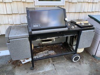 Weber Grill-3-burner