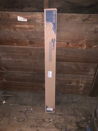 New Lithonia Lightning 4' 2 Lamp Strip