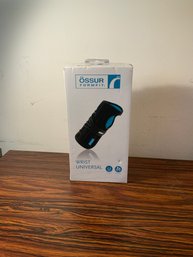 Ossur Formfit Wrist Brace, Universal Size In Box