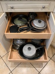 Group Lot Of Pots & Pans - Some With Lids K6