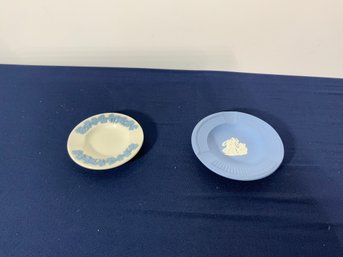 Two Lovely Vintage Wedgewood Shallow Dishes Or Ashtrays