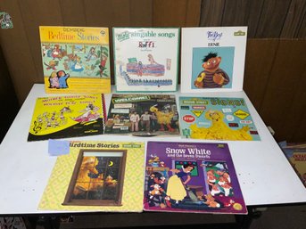 Lot Of 8 Vintage Children's Records / LPs / Vinyl - Includes Snow White & Sesame Street R2