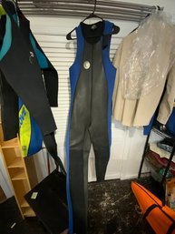 Lot Of 3 O'Neill Wetsuits *see Description*