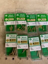 Lot Of 12 New Packs Of Wood Screws (s6)