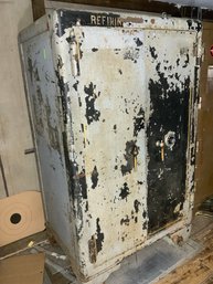 Solid Gun Safe Of Wheels (read Info)