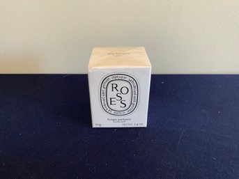 Roses Bougie Parfumee Scented Candle New In Box