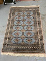 ANTIQUE STYLE AREA RUG