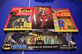 Lot Of Vintage Superhero Toy Figurines T9