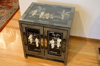 Black Lacquer Asian Style Side Table *see Description*
