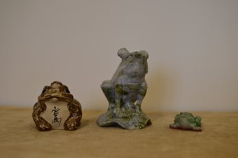 Lot Of 3 Frog Figurines *clay/marble*