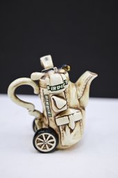 Capdew Designs, Miniature Golfbag Shaped Teapot