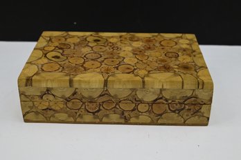 Wooden Trinket / Memory Box With Circular Design Throughout