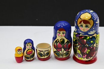 Vintage Hand Painted Russian Nesting Dolls * See Description*