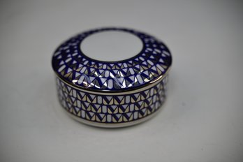 Beautiful Tiffany & Co. Millennium 1999 Lidded Porcelain Trinket Box