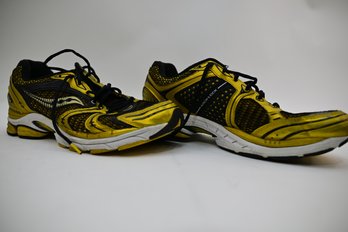 A Pair Of Size 13 Saucony Pro Grid Yellow & Black Sneakers *used*