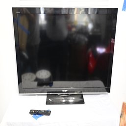 Flatscreen Sony Tv With Remote 46in On Base