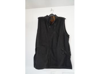 BLACK VENDO BLACK VEST!! SIZE L