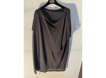 URBAN ZEN BLACK T-SHIRT SIZE ML RETAIL OVER $700