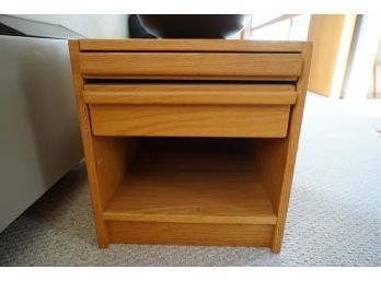 MID CENTURY STYLE WOOD NIGHT STAND WITH PULL OUT TRAY TABLE & PULL OUT DRAW