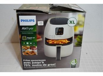 LIKE NEW IN BOX PHILIPS AIRFRYER