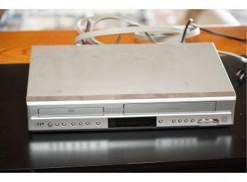 JVC DVD/VIDEO HI-FI STEREO HR-XCR17, WORKING!