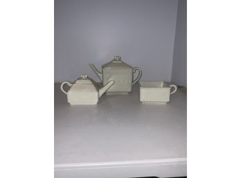 PORCLEIN TRACY PARKER TEAPOT SET- LOT OF 3 PIECES